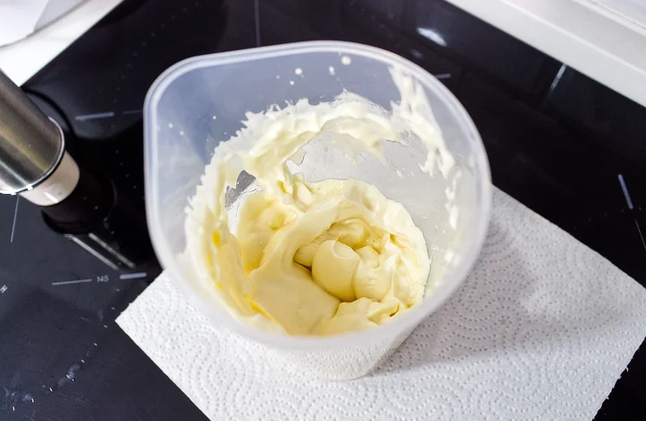 My finished mayonnaise mixed in a measuring jug.